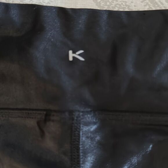 KORAL Black Women’s Leggings side stripe in a textured light pink color Size XS - Picture 6 of 6